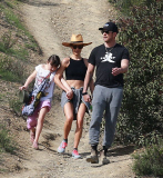 Exclusive... Newly Engaged Couple Dylan McDermott & Maggie Q Go Hiking With Dylan's Daughter - NO INTERNET USE WITHOUT PRIOR AGREEMENT 