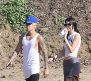 EXC - JUSTIN BIEBER AND HIS RUMORED GIRLFRIEND KENDALL JENNER HIKE RUNYON CANYON TOGETHER IN LOS ANGELES.