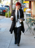 *EXCLUSIVE* Sharon Osbourne refreshes with an iced coffee in Beverly Hills