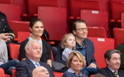 Victoria, Estelle und Daniel besuchen Eiskunstlaufmeisterschaft in Stockholm