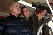 Bejamin Netayahu and Moshe Ya'alon visit Syrian border outpost, Golan Heights, Israel - 04 Feb 2015