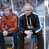 Trainer Udo Lattek (BVB) rechts und Co-Trainer Rolf Bock (BVB) auf der Trainerbank, Fussball, Bundesliga, 1979/1980, FC Schalke 04 gegen Borussia Dortmund 2:2