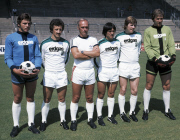 Portraet Neulinge, v.l.n.r. Torwart Sude, Heidenreich, Trainer Lattek, Gores, Nielsen, Torwart Kneib, Fussball, Bundesliga 1976/1977, Pressetermin Borussia Moenchengladbach, Vorstellung der Mannschaft fuer die neue Saison
