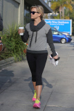 Reese Witherspoon and her adorable boys grab Starbucks