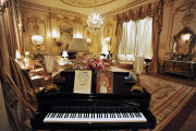 Joan Rivers' 28 million dollar apartment