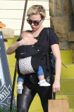 EXC:  SCARLETT JOHANSSON AND FAMILY SHOPPING!