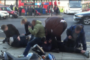 Moment police seize bike raiders in street after gem theft 
