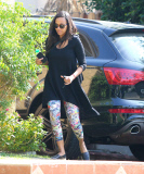 PREMIUM EXCLUSIVE New mom Zoe Saldana looking great