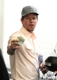 Generous Mark Wahlberg makes a valet driver's day in Beverly Hills