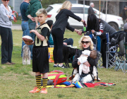 Soccer mom Gwen Stefani keeps a firm grip on her boys