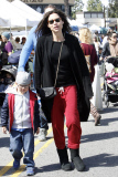 Minnie Driver enjoys a beautiful Sunday at Farmers Market