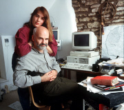 TERRY PRATCHETT AT HOME - 1998