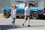 Goldie Hawn and Kurt Russell stay fit together with a morning jog