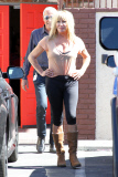 Silly Suzanne Somers gets a pie in the face