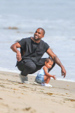 *PREMIUM EXCLUSIVE* Kanye West, Kim Kardashian and baby North have a family day in Malibu**WEB EMBARGO UNTIL 10AM PST ON 03/24/15**