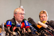 Flugzeugabsturz 4U9525:  Pressekonferenz im Rathaus in Haltern einen Tag nach dem Absturz der Germanwings MaschineFlugzeugabsturz 4U9525:  Pressekonferenz im Rathaus in Haltern einen Tag nach dem Absturz der Germanwings Maschine
