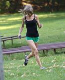 Taylor Swift shows her Ultra Fit Body during Strenous Hike