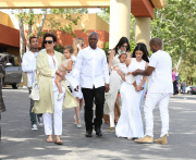 The Kardashian family celebrates Easter Sunday in Style