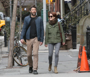 Julianne Moore looking chic on a beautiful NYC day