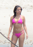 **SEMI-EXCLUSIVE** Selena Gomez shows off her figure in a pink bikini in Mexico