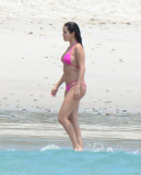 **SEMI-EXCLUSIVE** Selena Gomez shows off her figure in a pink bikini in Mexico