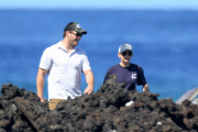 **USA ONLY** *EXCLUSIVE* Anna Faris shows off Bikini Body on family vacation in Hawaii **MUST CALL FOR PRICING**