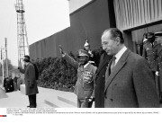 FRANCE : Le general de Gaulle accueille Jean-Bedel Bokassa