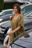 Elisabetta Canalis ends a shopping run at Fred Segal
