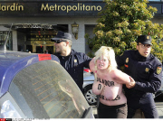 Madrid: Femens protest