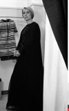 FRA/ PARIS: CATHERINE DENEUVE CHEZ YVES SAINT-LAURENT POUR DES ESSAYAGES