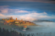Photographer captures misty scenery in Tuscany and the Beskidy Mountains, Poland, Oct 2013