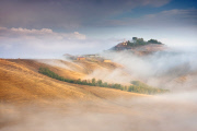Photographer captures misty scenery in Tuscany and the Beskidy Mountains, Poland, Oct 2013