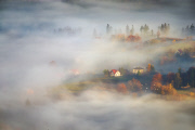 Photographer captures misty scenery in Tuscany and the Beskidy Mountains, Poland, Oct 2013