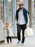 EXC - DAVID BECKHAM SHOPPING WITH HARPER