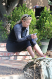 *EXCLUSIVE*  Reese Witherspoon supervises the landscaping on her new home