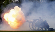 Gun Salute marking birth of royal baby, London, Britain - 04 May 2015