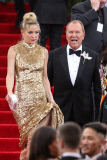 Kate Hudson and Michael Kors are a golden pair at the 2015 Met Gala