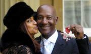 INVESTITURES AT BUCKINGHAM PALACE, LONDON, BRITAIN - 27 NOV 2003