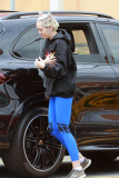 *EXCLUSIVE* Miley Cyrus stocks up on crafts supplies and toys