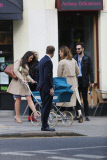 WILL AND KATE LOOKALIKES IN PRIMROSE HILL!