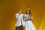 das Duett Morland und Debrah Scarlett au..........