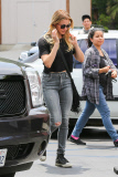 LeAnn Rimes is camera shy after lunch at Pedalers Fork