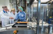 Merkel bei Sanofi