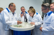 Merkel bei Sanofi