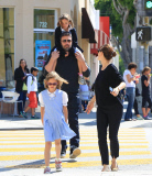 Ben Affleck and Jennifer Garner disprove tabloid rumors of impending divorce  Pt 2