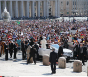 Pope Francis St Peter's Square
