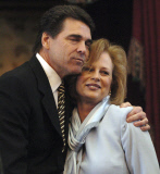 Rick Perry Announces Campaign For Presidency
