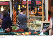 EXCLUSIVE CLAIRE DANES + FAMILY STROLLING THROUGH KREUZBERG DISTRICT IN BERLIN