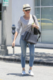 British beauty Naomi Watts is the picture of casual comfort