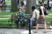 Ellen Page films scenes in Washington Square Park for 'Tallulah'